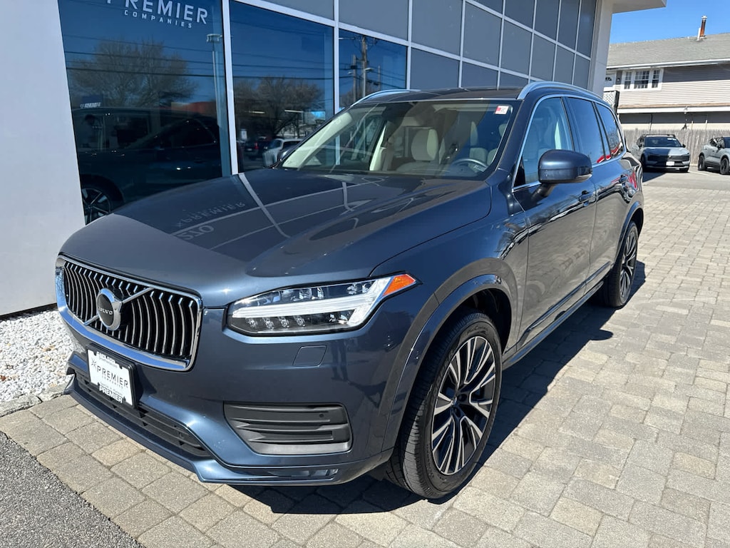 Used 2022 Volvo XC90 T6 AWD Momentum 7 Seater SUV