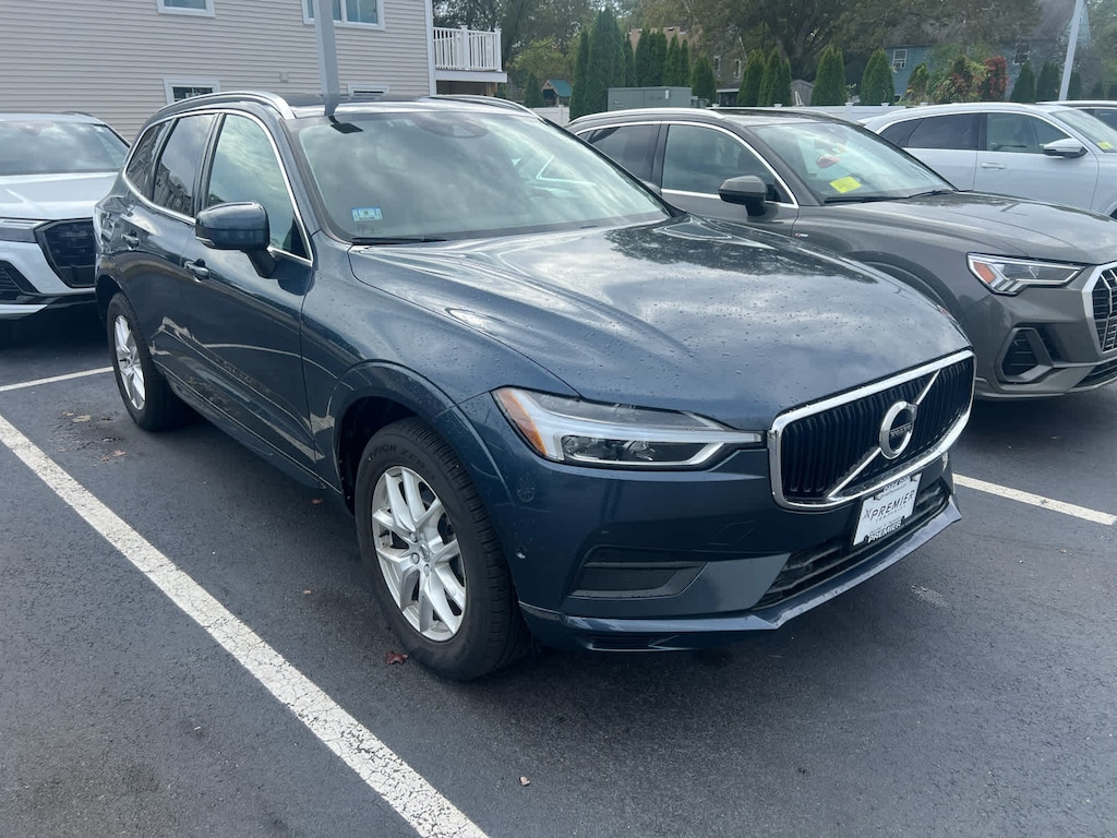 Used 2019 Volvo XC60 T5 Momentum SUV