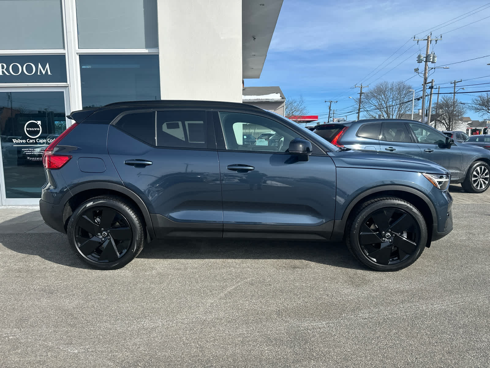2026 Volvo XC40 Ultra Black Edition - Photo 7