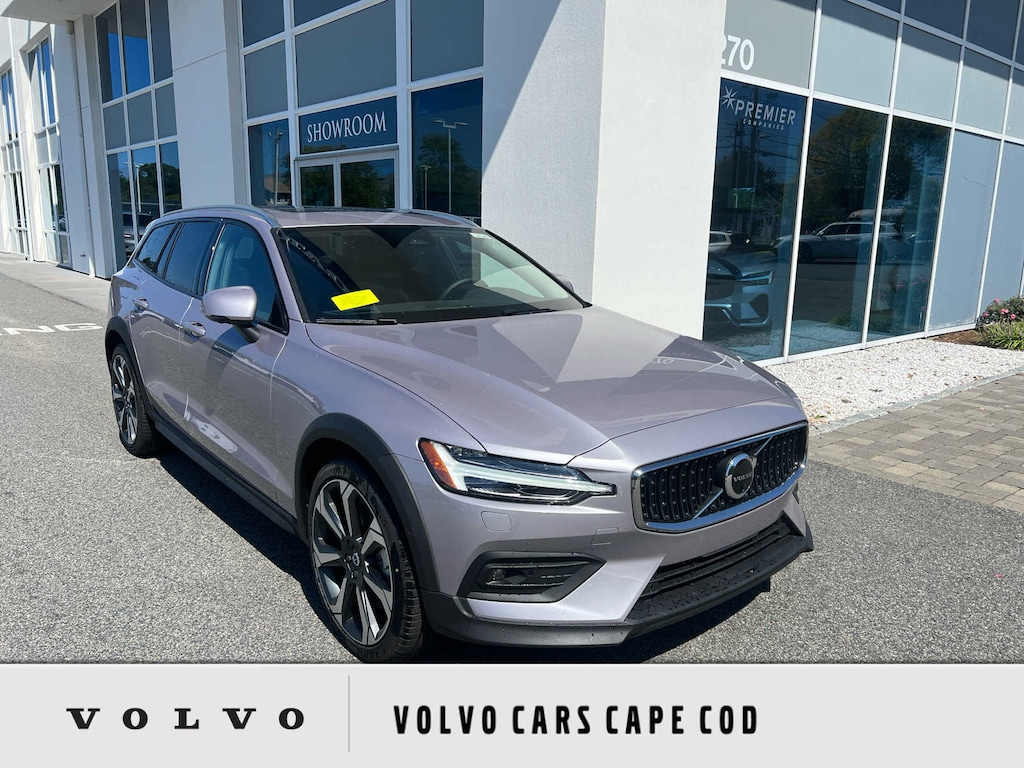New 2026 Volvo V60 Cross Country B5 Plus Wagon