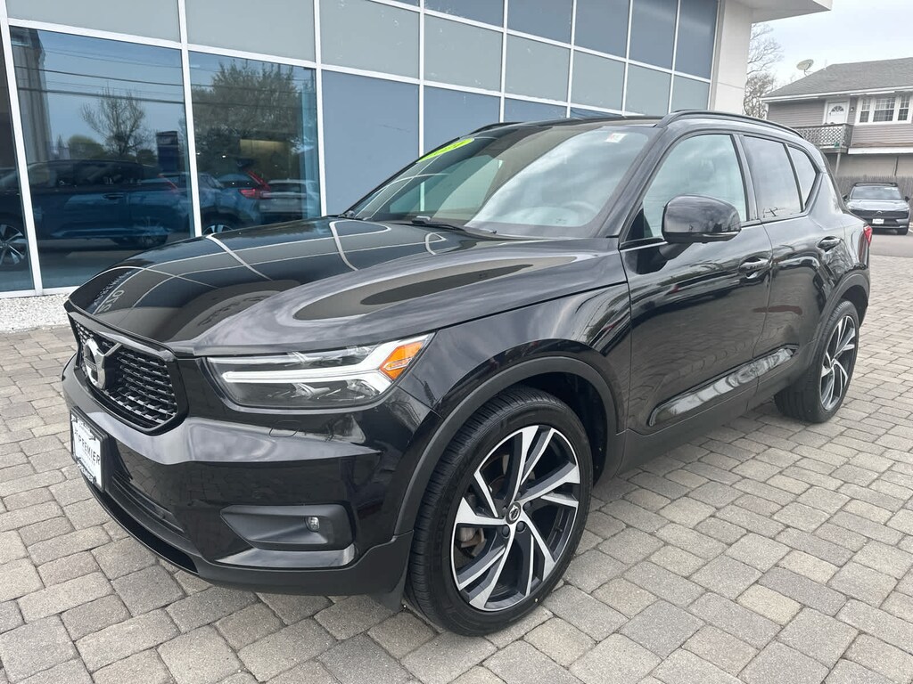 Used 2021 Volvo XC40 T5 R-Design SUV