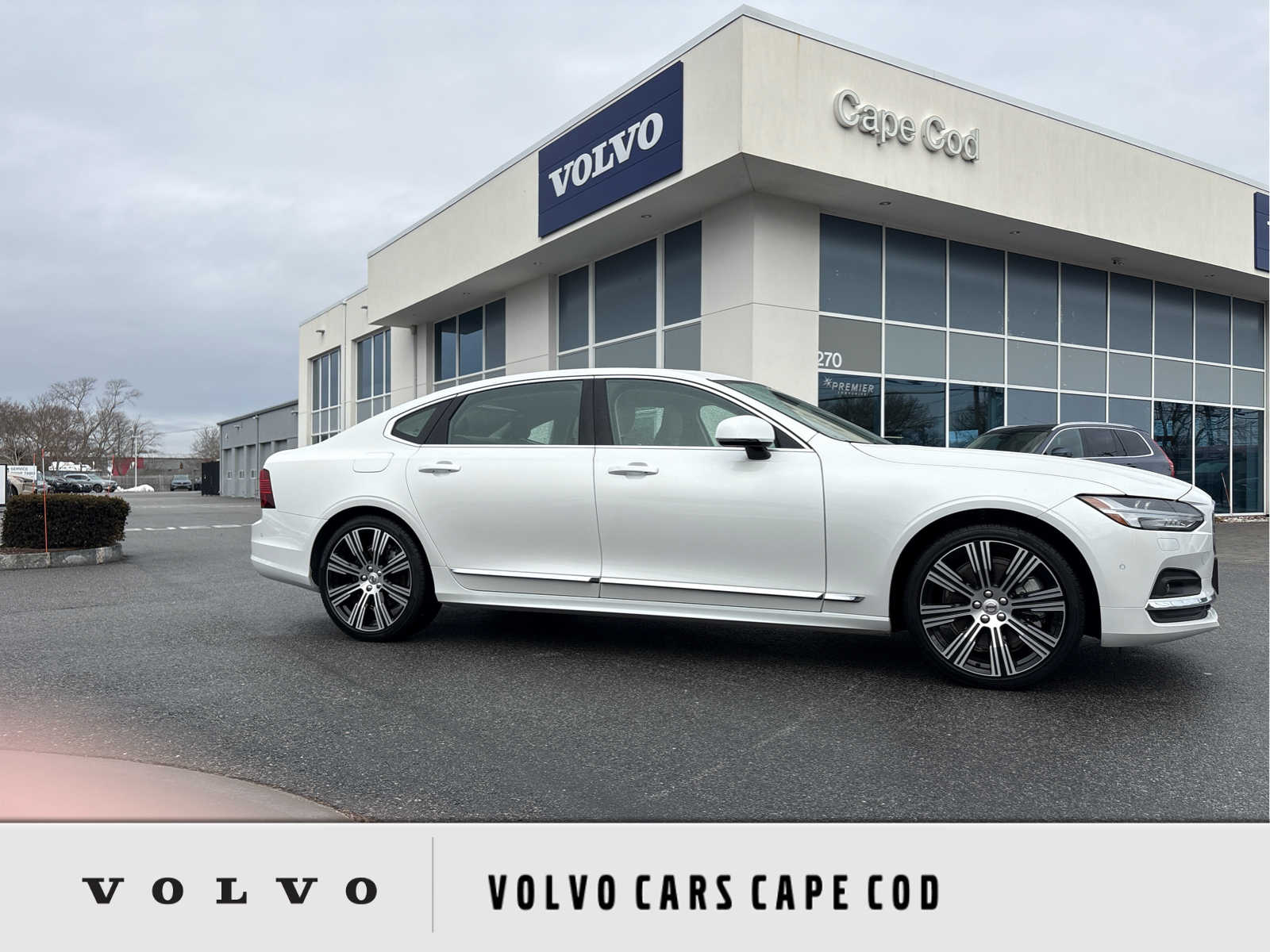 2025 Volvo S90 Ultra's photo