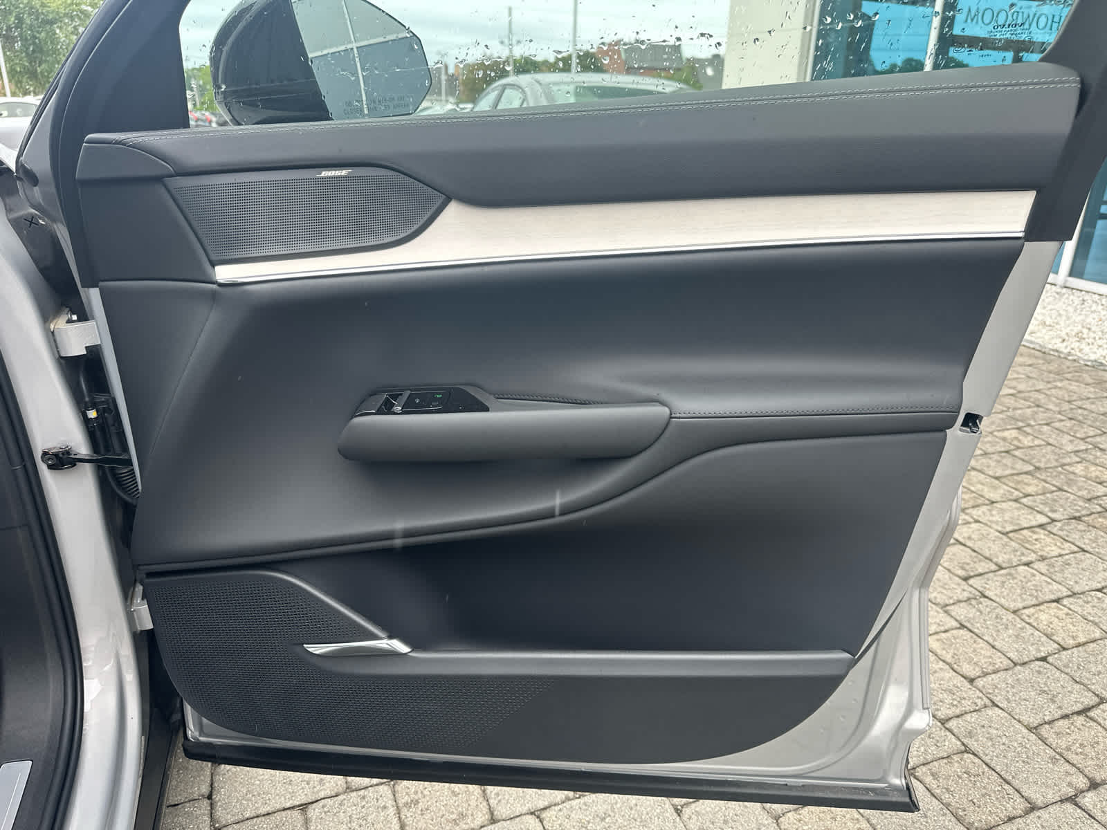 2025 Volvo EX90 Ultra - Photo 43