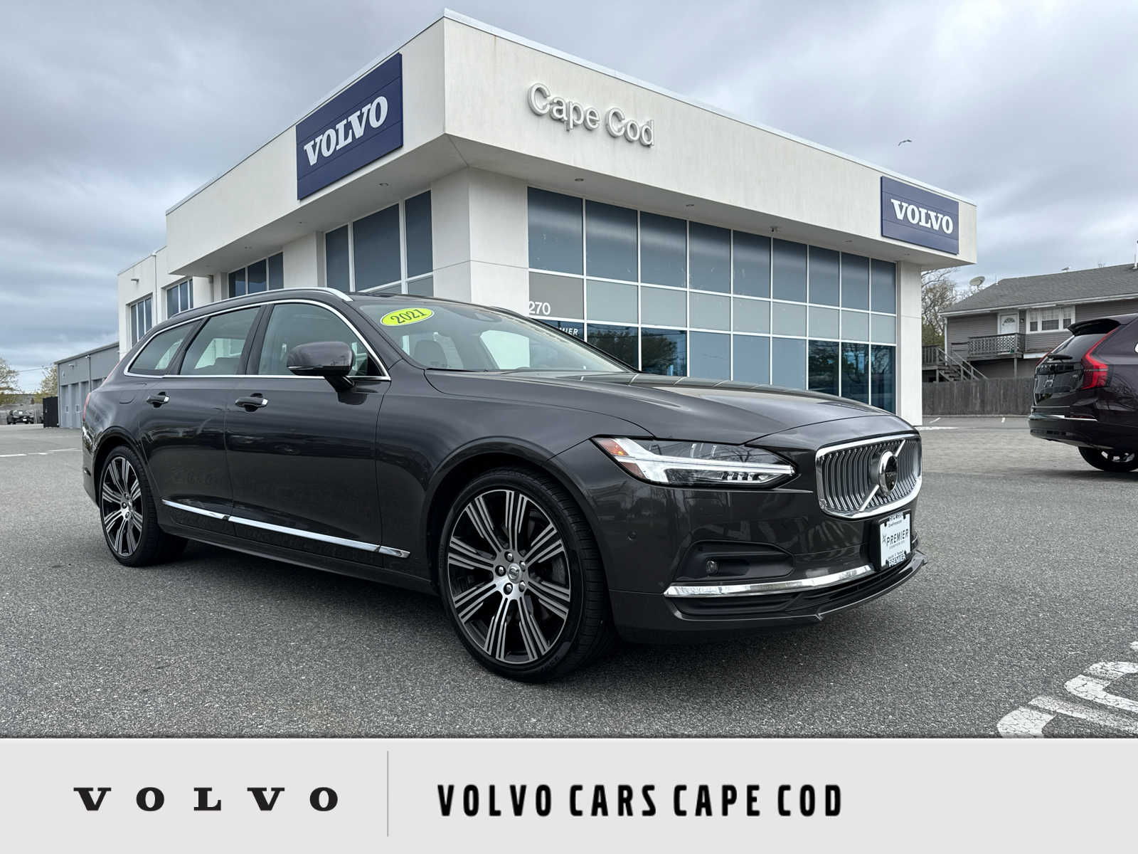 2021 Volvo V90 T6 Inscription AWD's photo