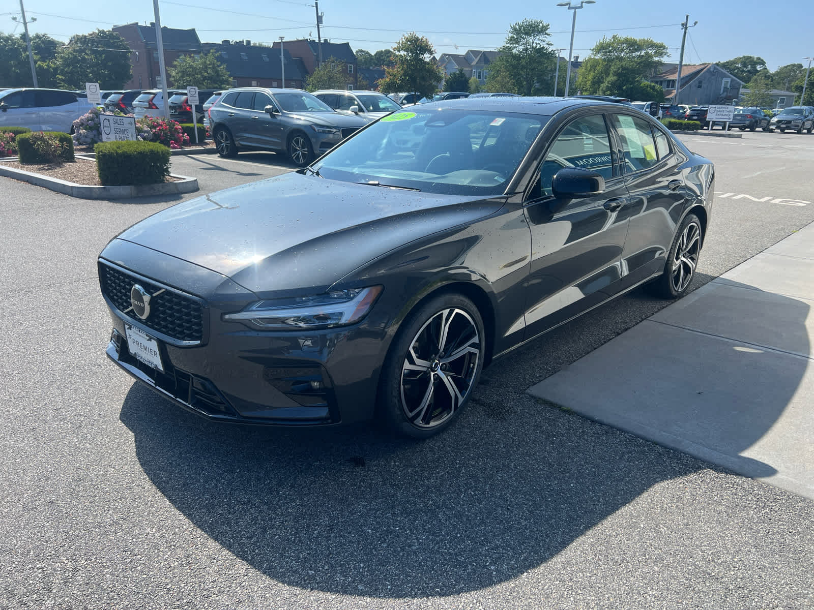 2025 Volvo S60 B5 Core photo 3