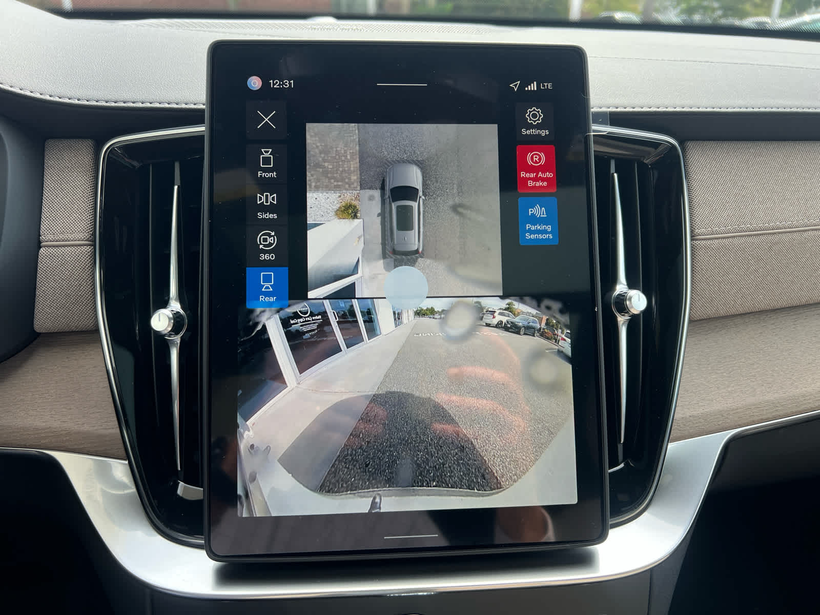 2026 Volvo XC90 Plus - Photo 24