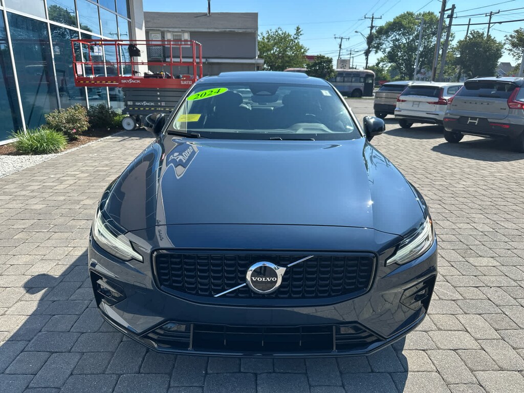 Used 2024 Volvo S60 B5 Core Dark Sedan