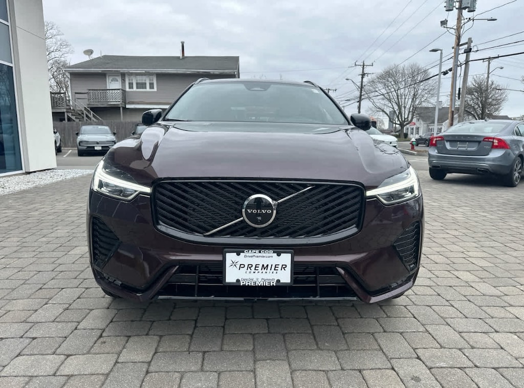 New 2026 Volvo XC60 B5 Plus SUV