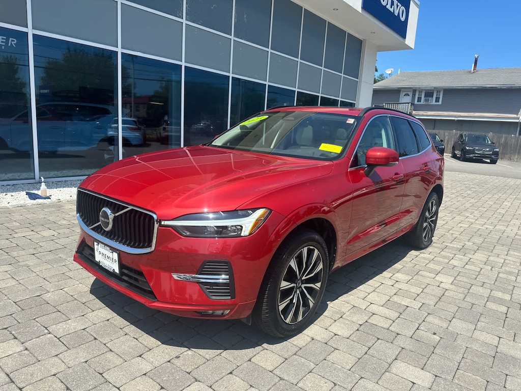Used 2023 Volvo XC60 B5 AWD Core SUV