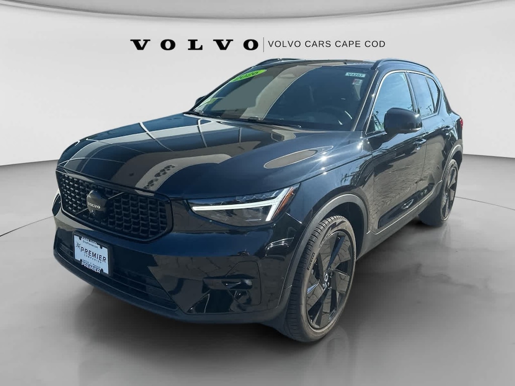 Used 2026 Volvo XC40 B5 Ultra Black Edition SUV