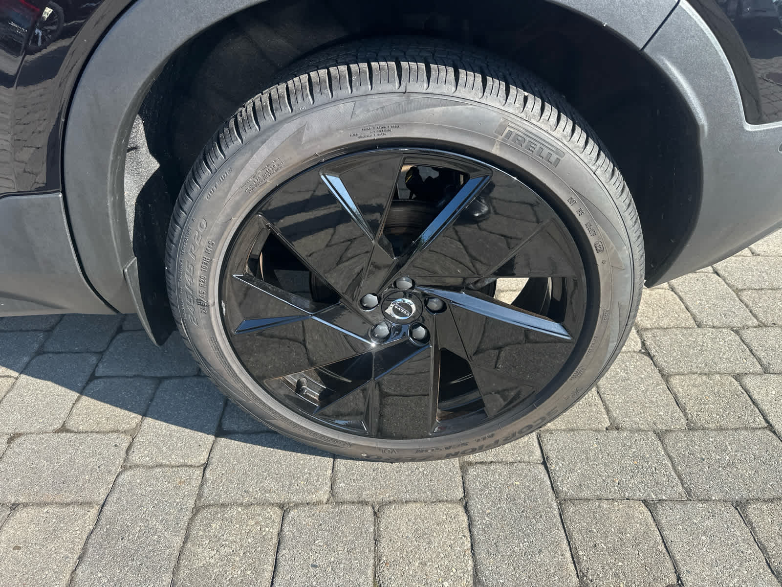 2026 Volvo XC40 Ultra Black Edition - Photo 28