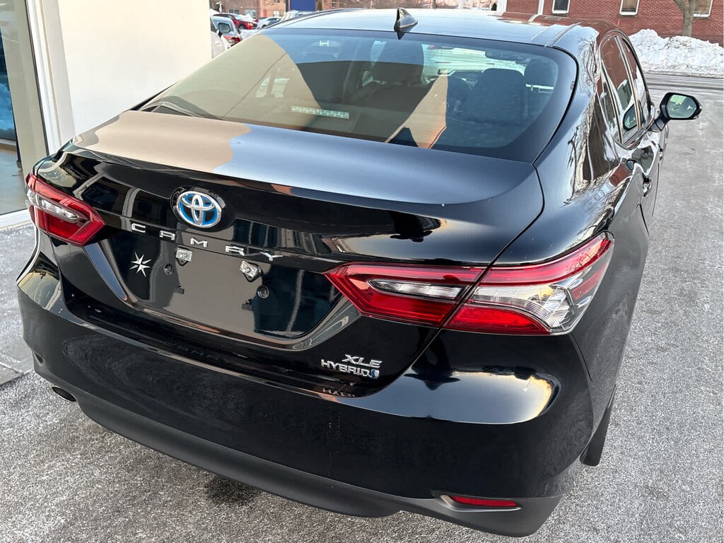Used 2024 Toyota Camry Hybrid XLE Sedan