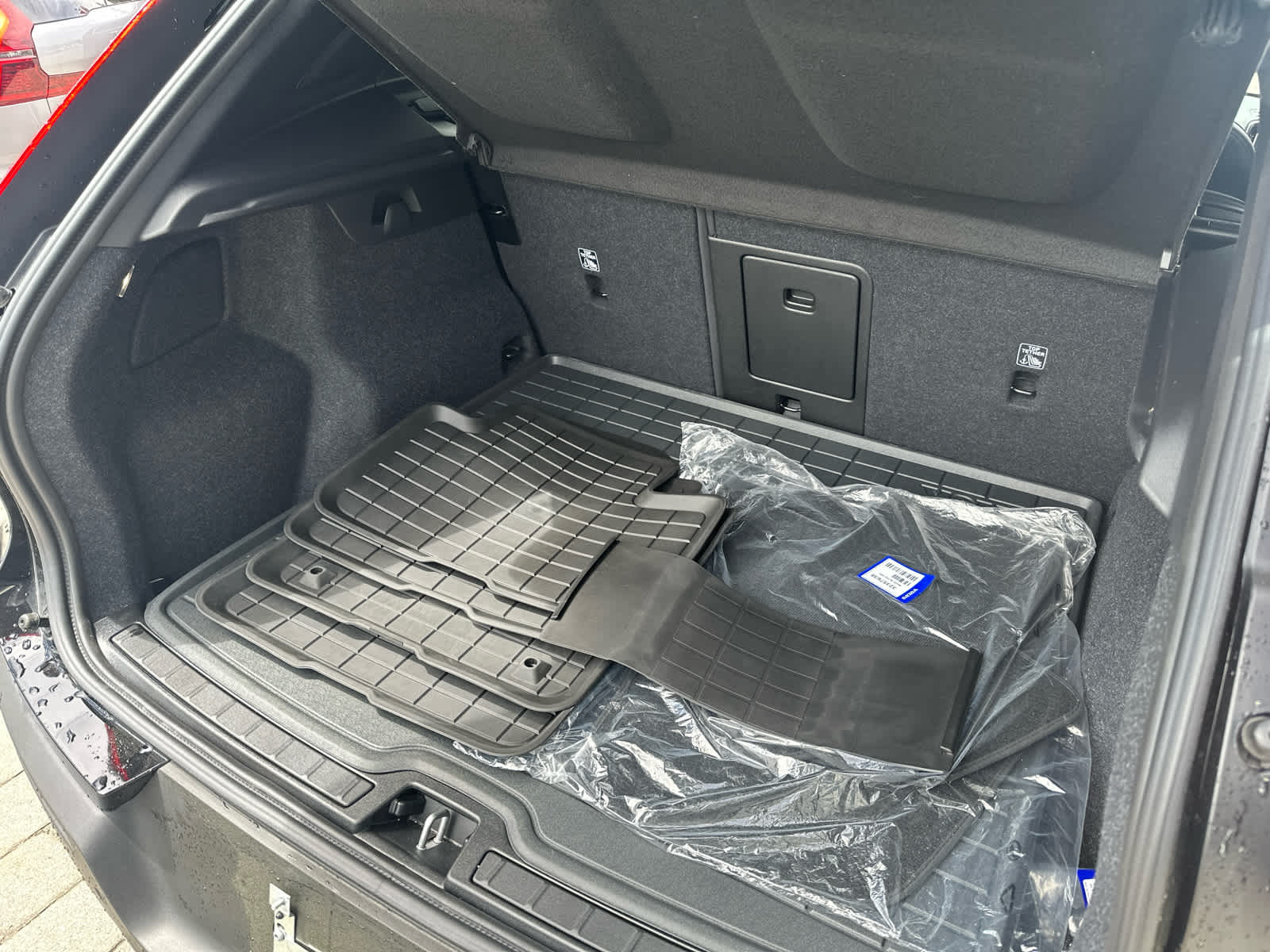 2026 Volvo XC40 Core - Photo 34