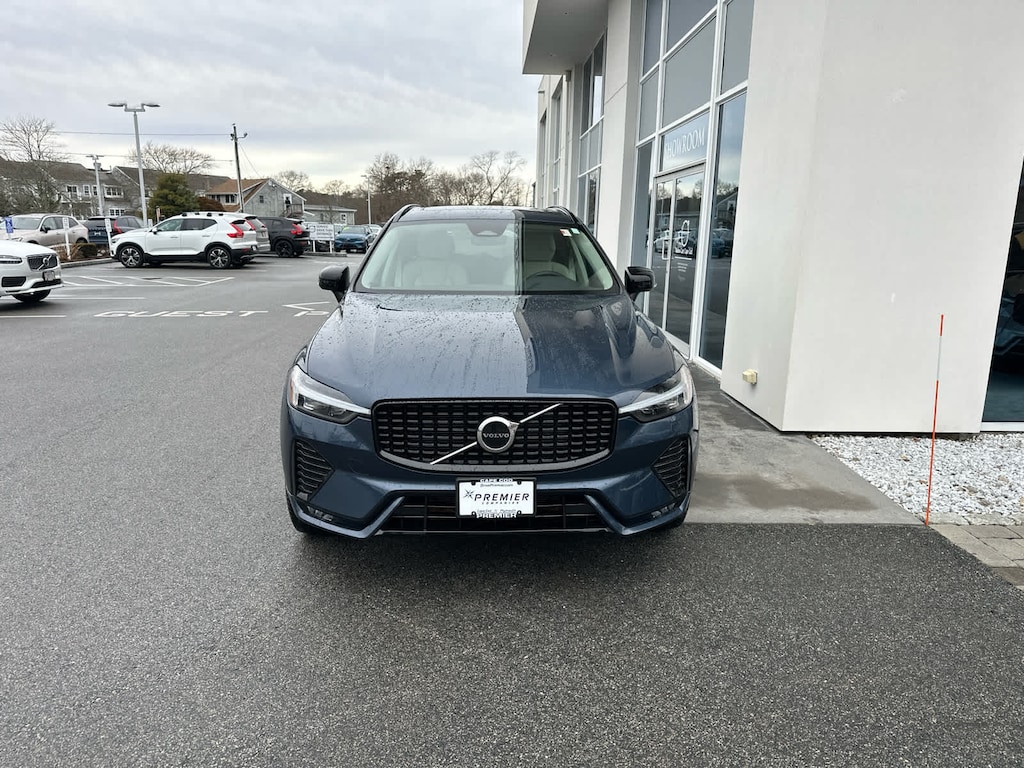 Used 2024 Volvo XC60 B5 Core Dark SUV