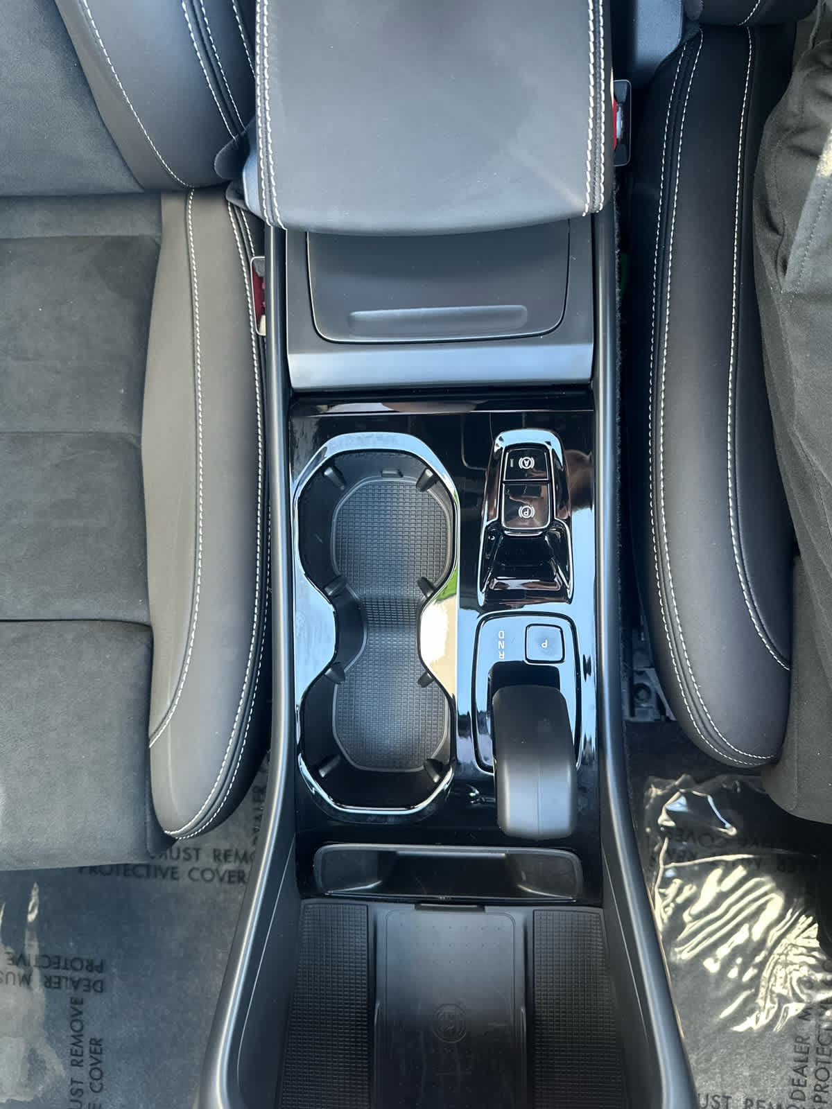 2026 Volvo XC40 Ultra Black Edition - Photo 22
