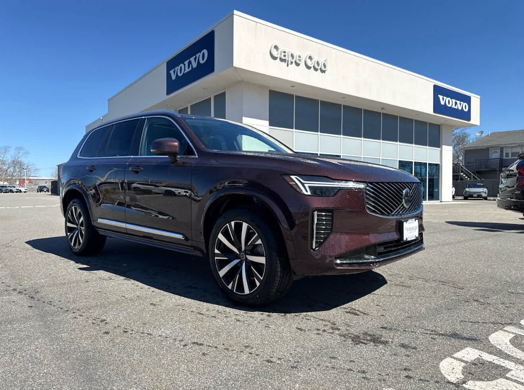 New 2026 Volvo XC90 B5 Core SUV