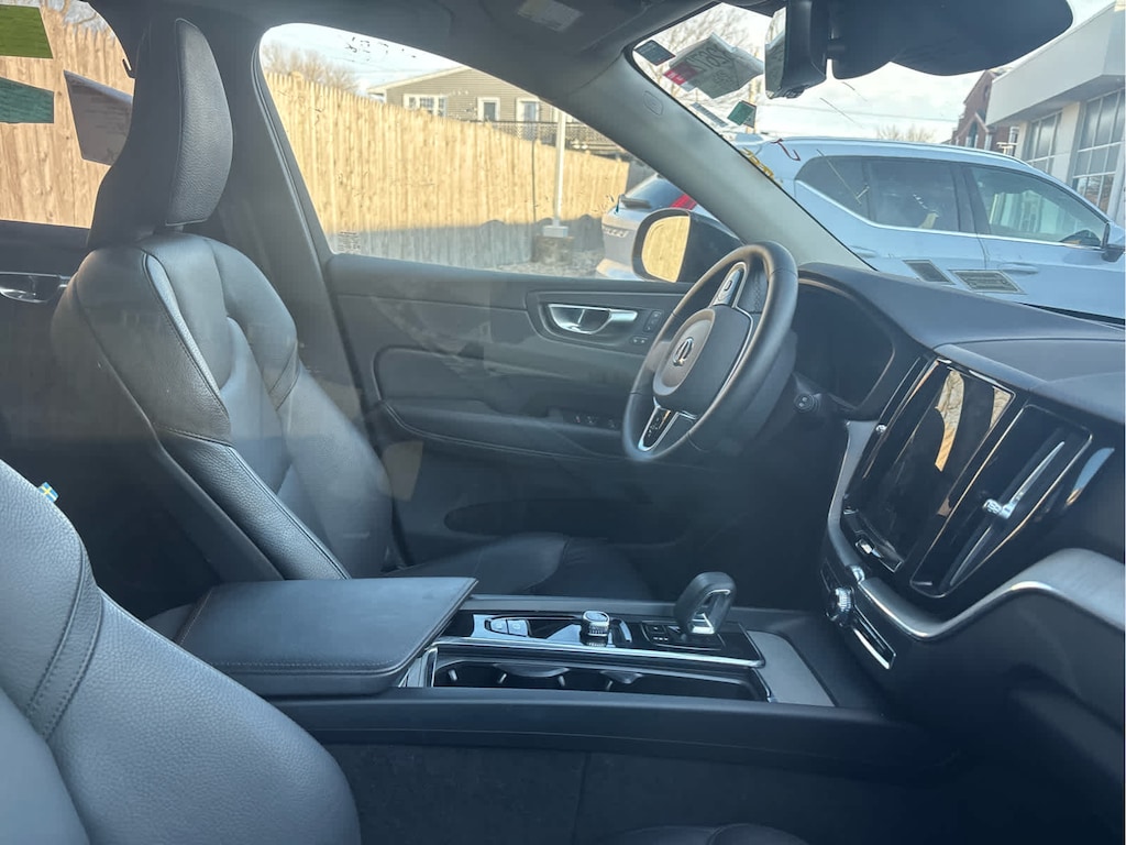 Used 2025 Volvo XC60 B5 Plus SUV