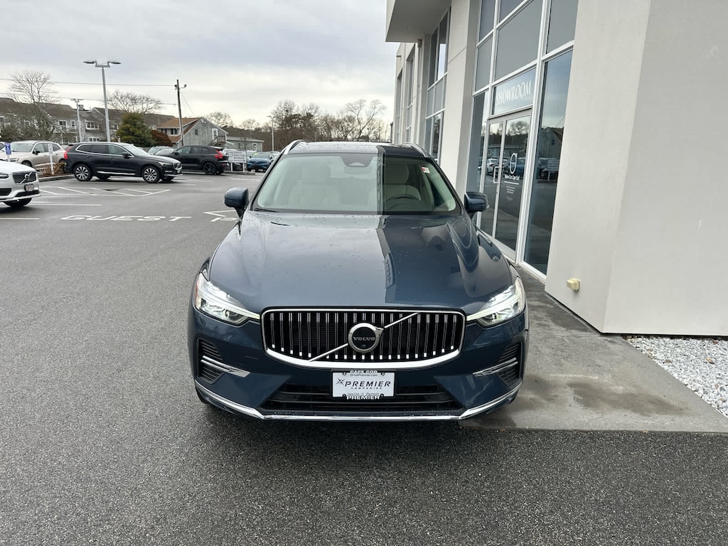 Used 2023 Volvo XC60 B5 AWD Plus Bright SUV