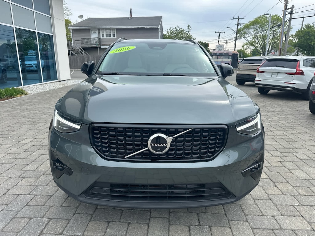 Certified 2026 Volvo XC40 B5 Plus SUV