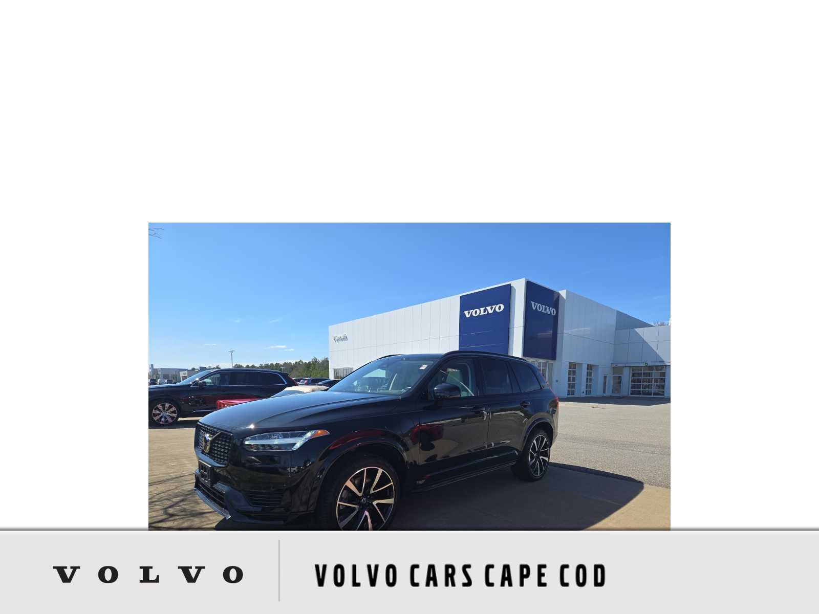 2023 Volvo XC90 Recharge Plug-In Hybrid Plus Dark 7-Seater