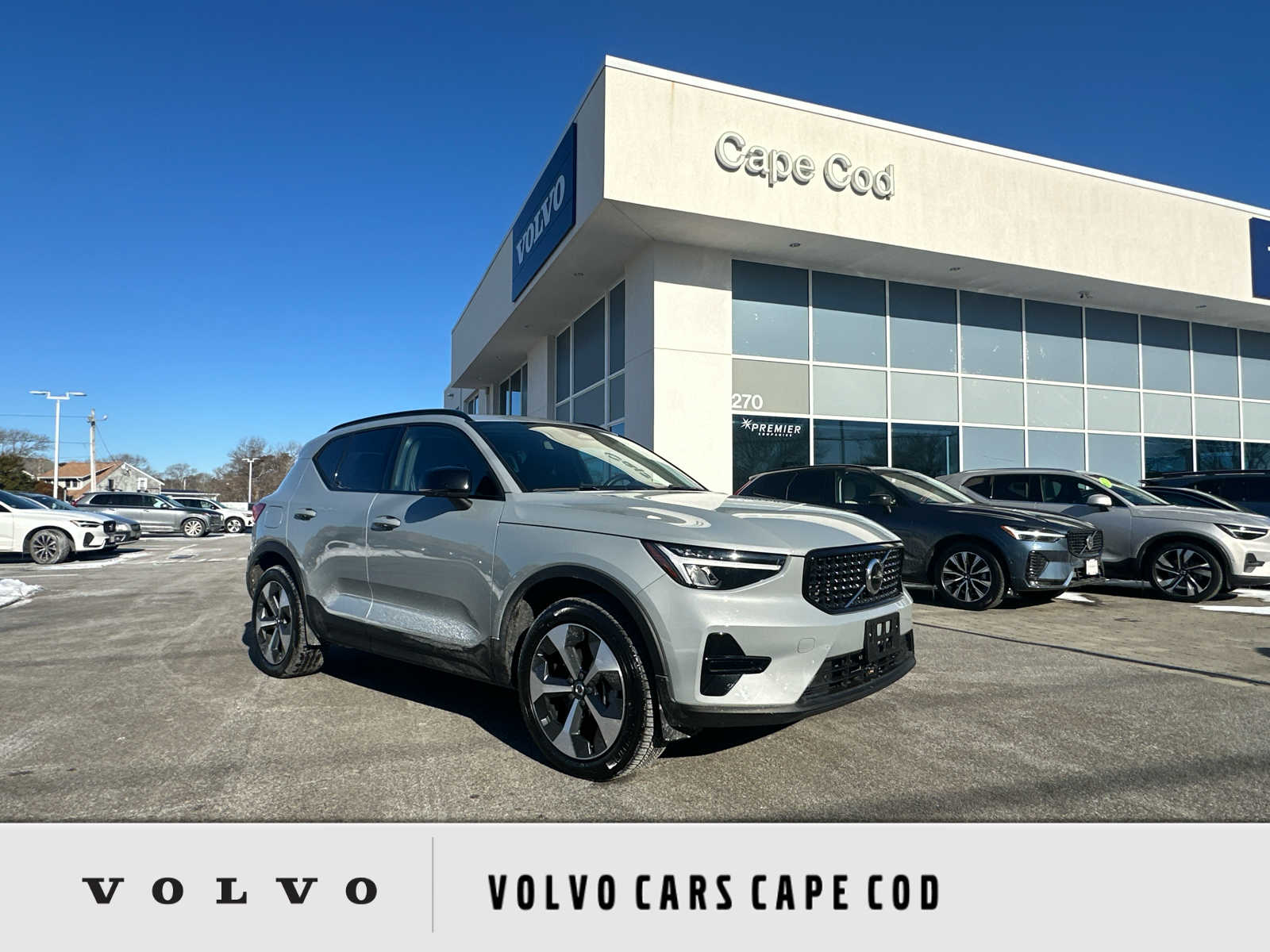 2024 Volvo XC40 Core
