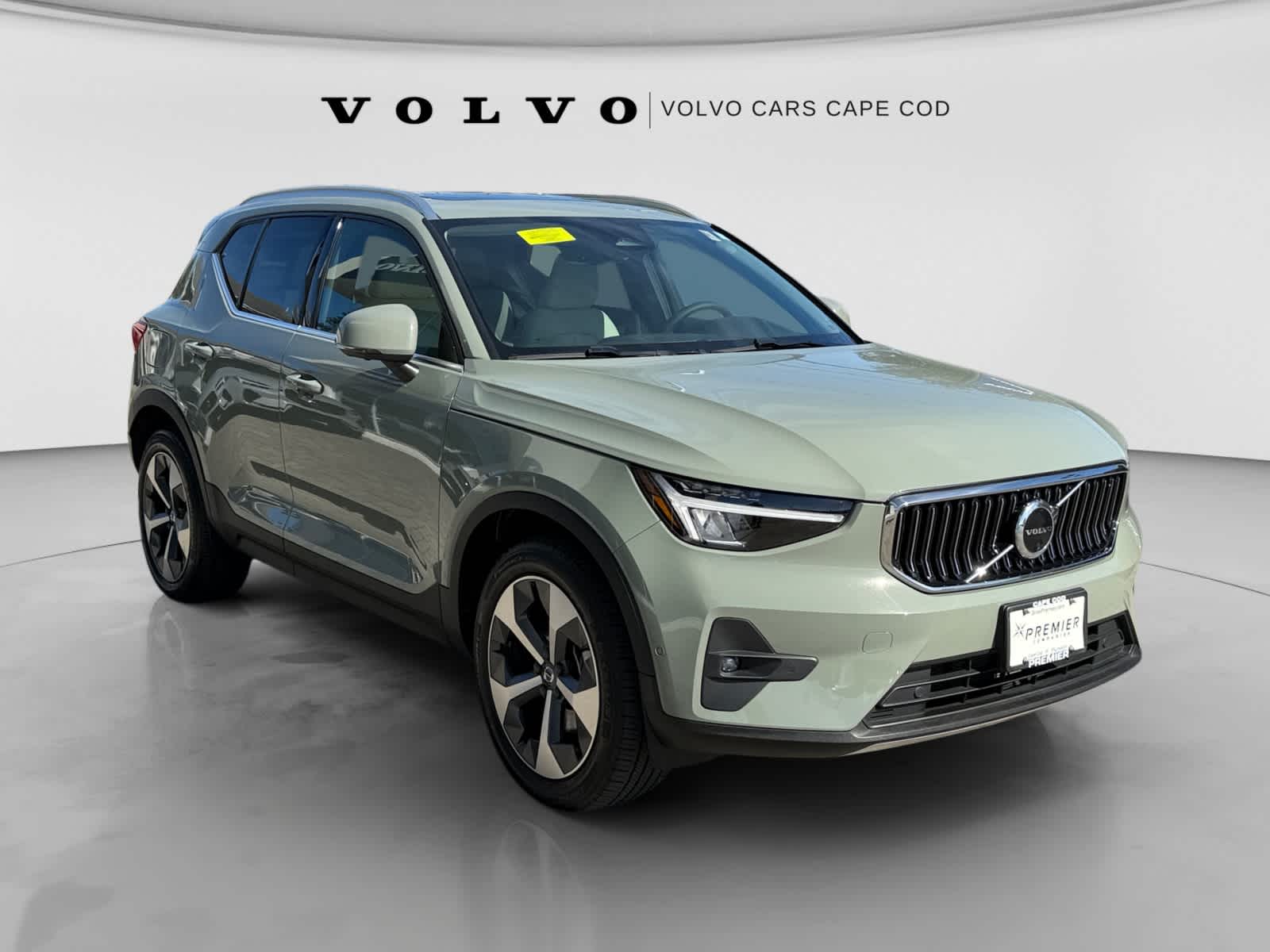 2023 Volvo XC40