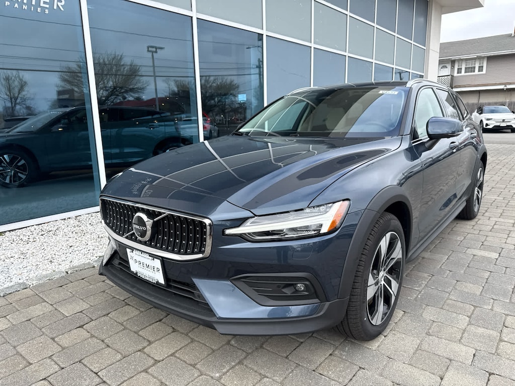 New 2026 Volvo V60 Cross Country B5 Plus Wagon