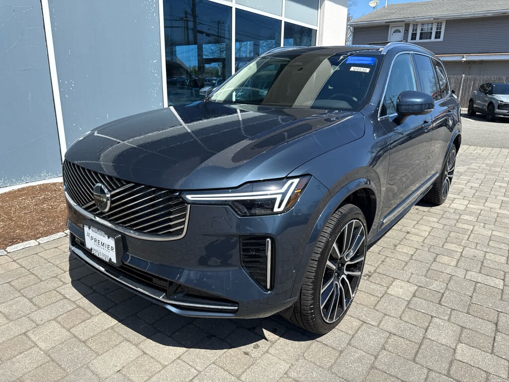 New 2026 Volvo XC90 B6 Plus 7-Seater SUV