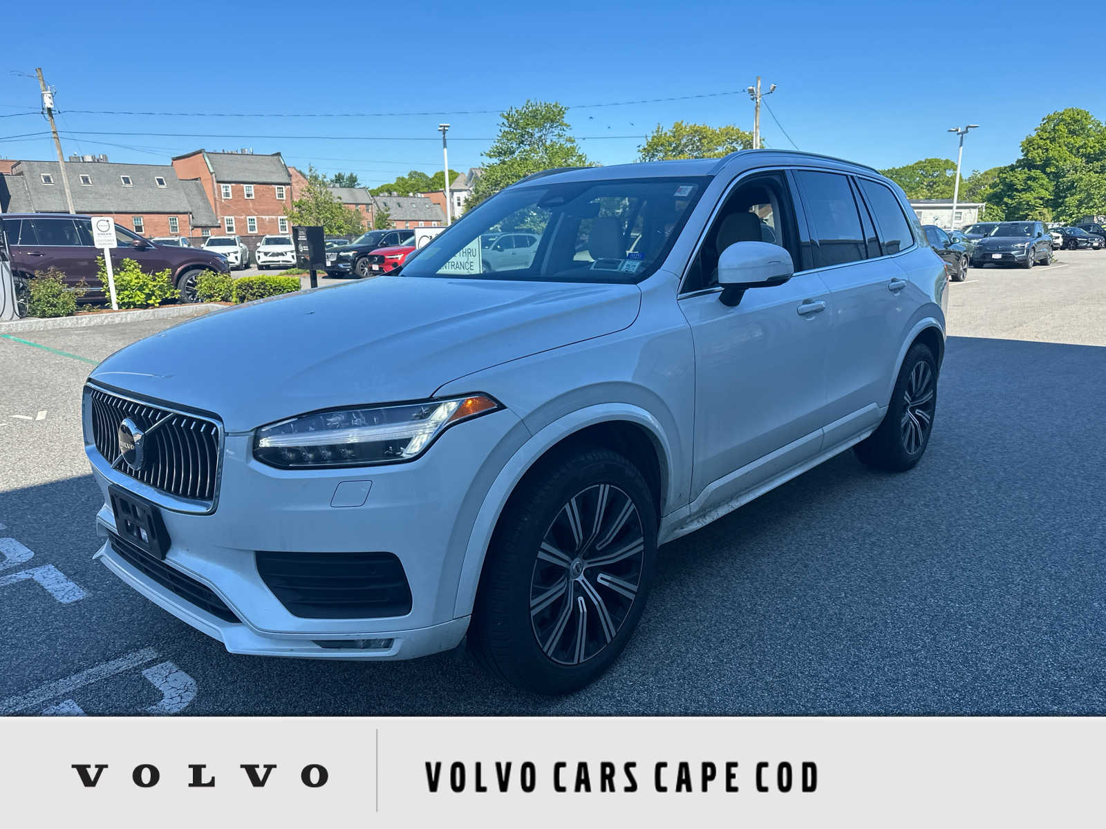 2023 Volvo XC90 B5 Core 4WD's photo