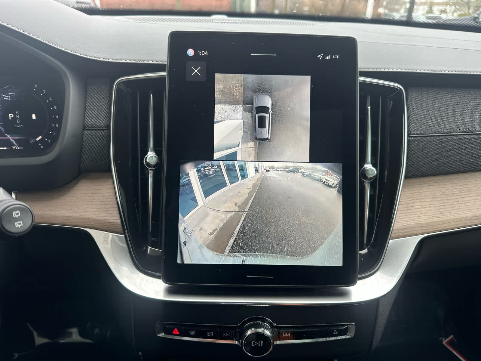 2026 Volvo XC90 Plus - Photo 25