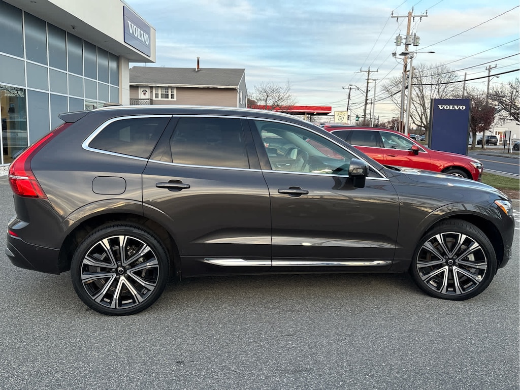 Certified 2023 Volvo XC60 B6 AWD Ultimate Bright SUV