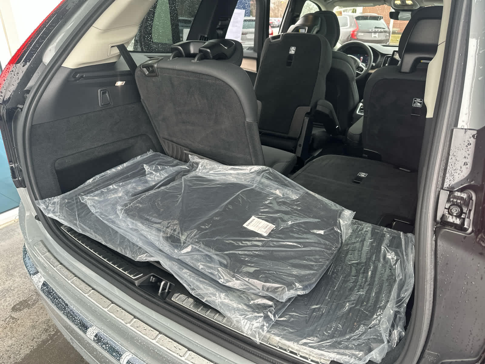 2026 Volvo XC90 Plus - Photo 12