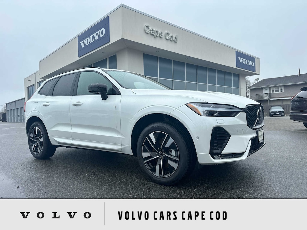 New 2026 Volvo XC60 B5 Plus SUV