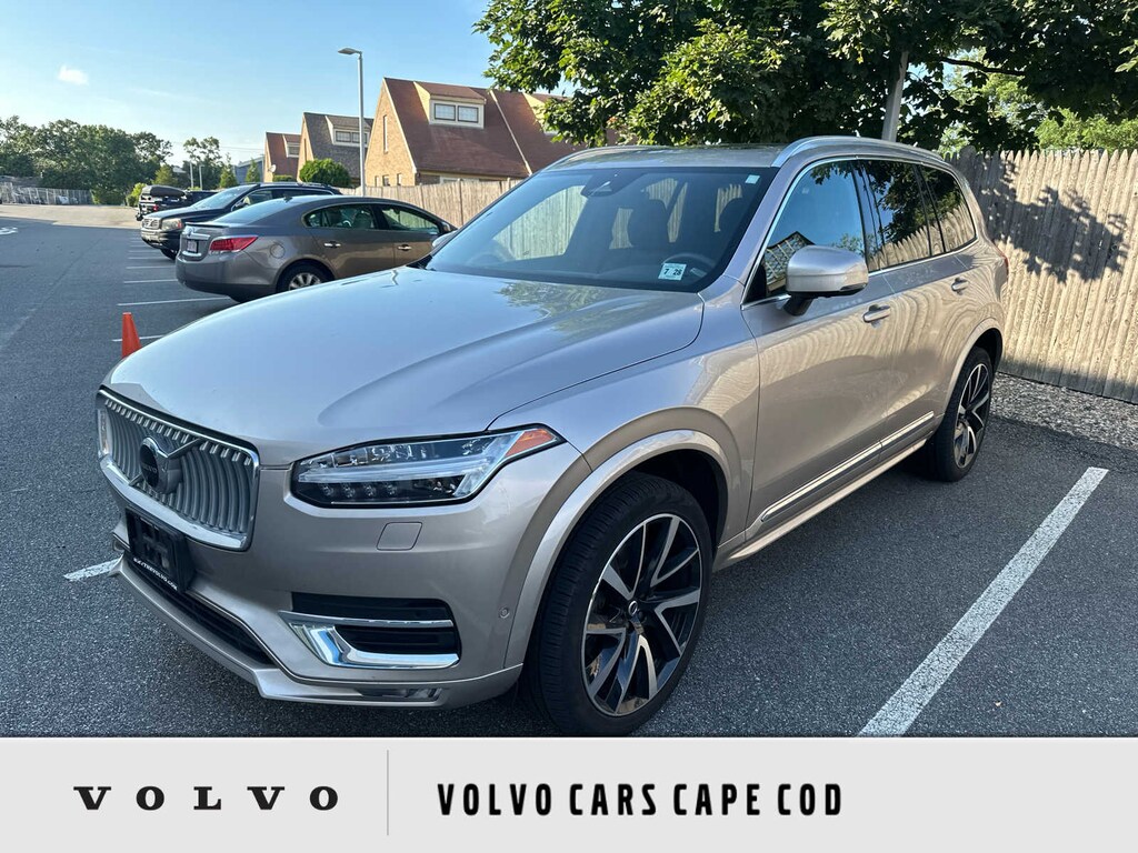 Used 2023 Volvo XC90 B5 AWD Plus SUV