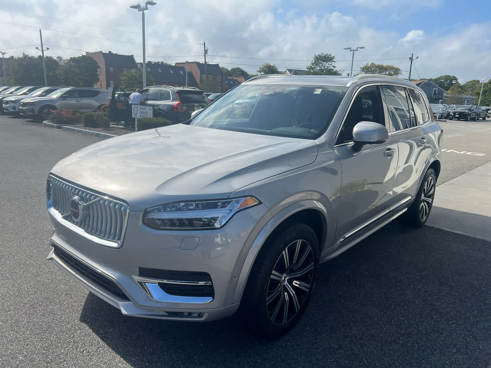 2025 Volvo XC90 Plus photo 4
