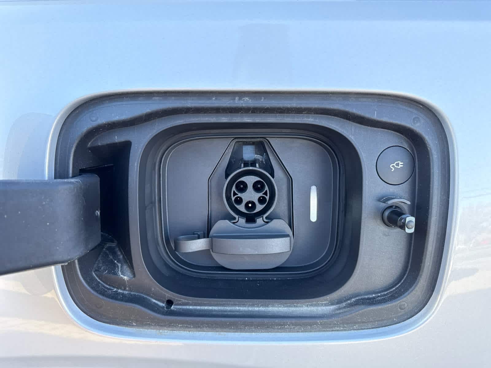 2025 Volvo EX90 Ultra - Photo 14