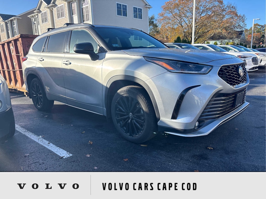 Used 2023 Toyota Highlander XSE SUV