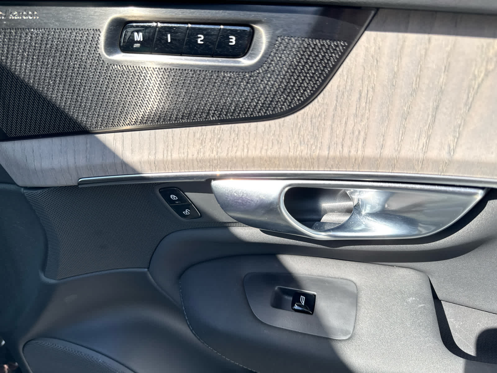 2026 Volvo XC90 Ultra - Photo 38