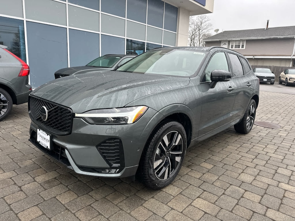 New 2026 Volvo XC60 B5 Plus SUV