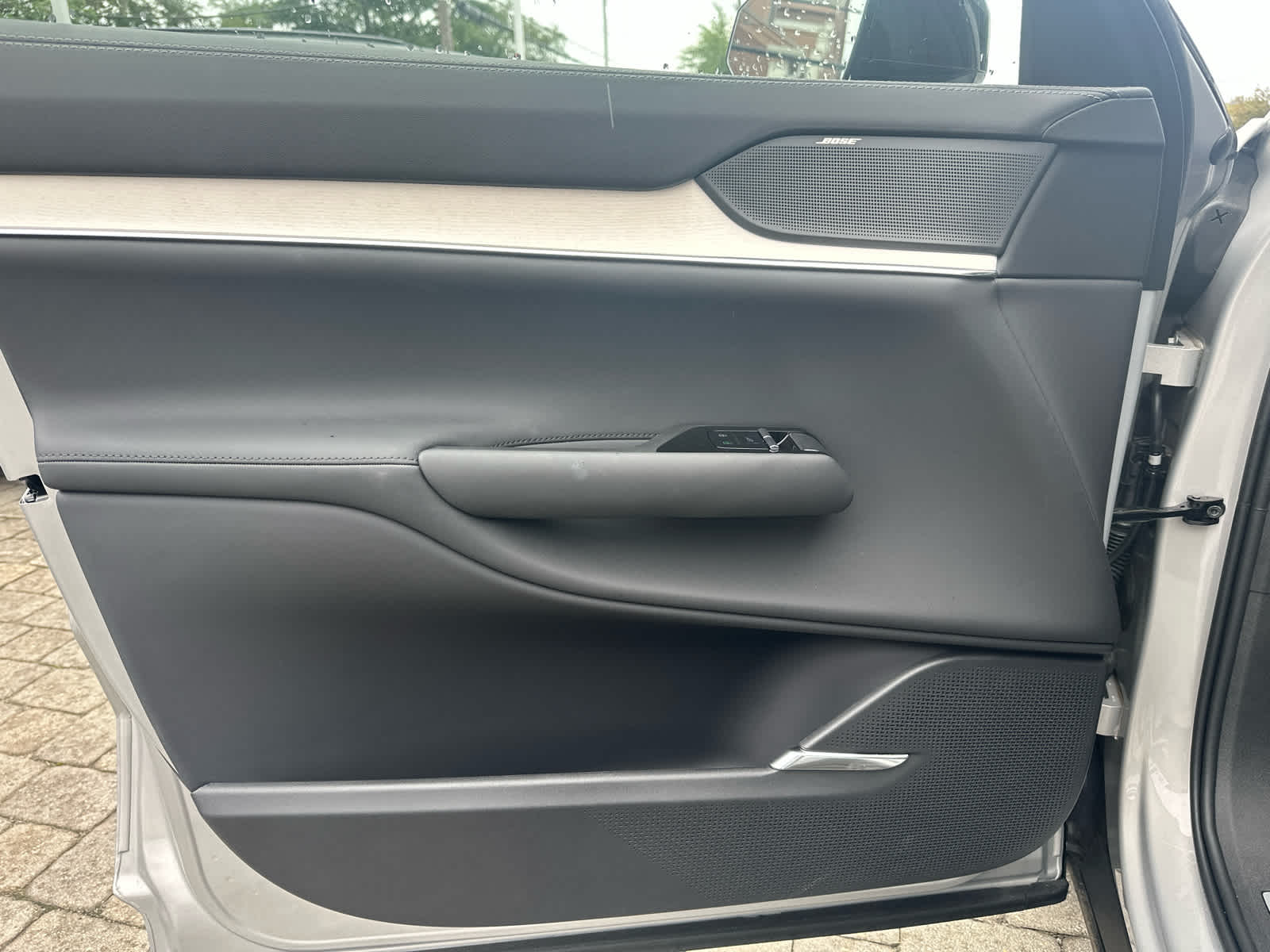 2025 Volvo EX90 Ultra - Photo 8