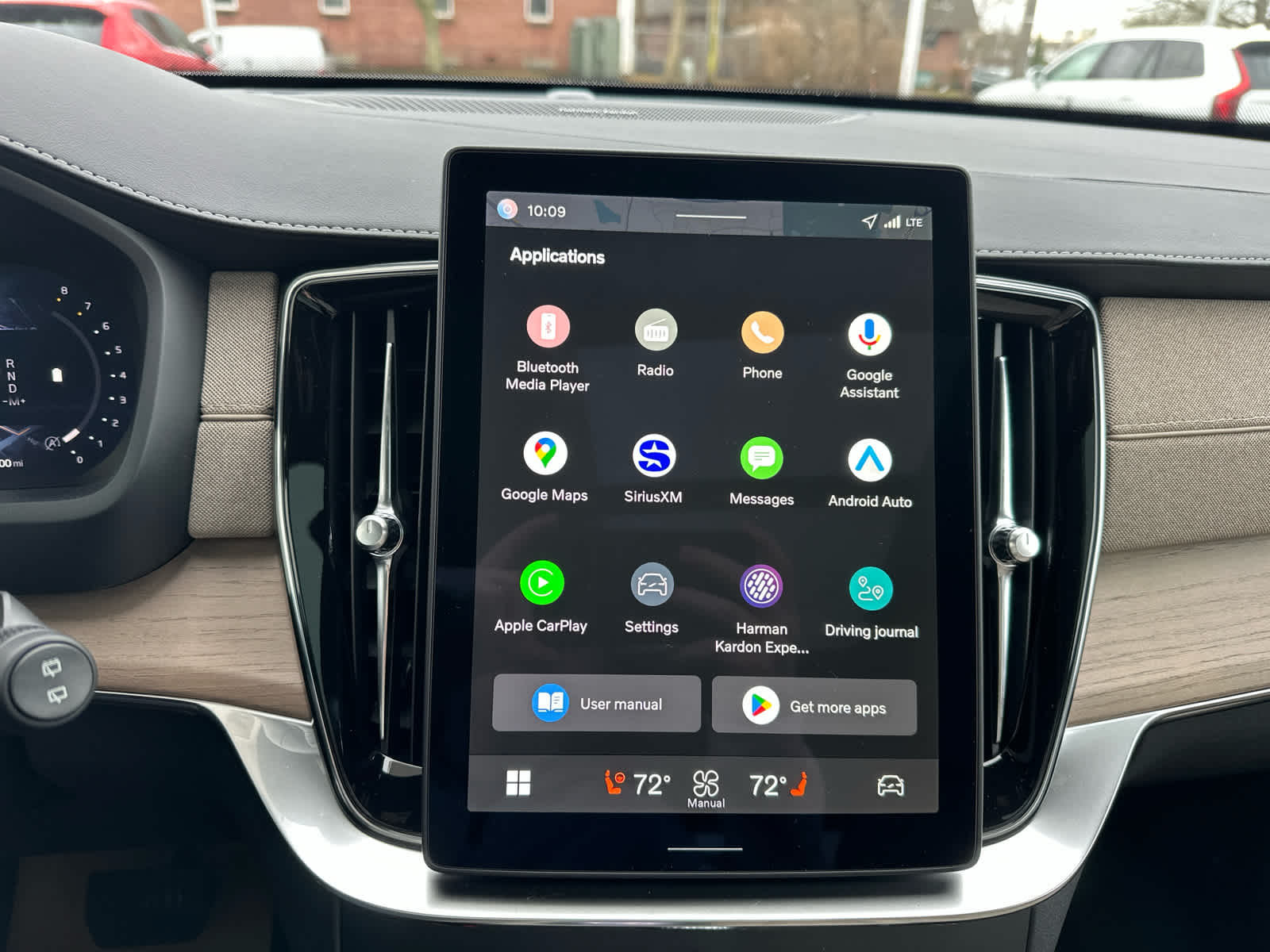 2026 Volvo XC90 Plus - Photo 23