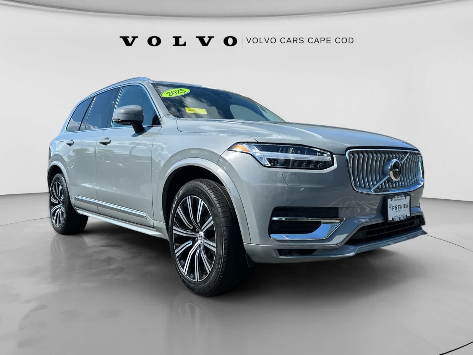 2025 Volvo XC90 Core