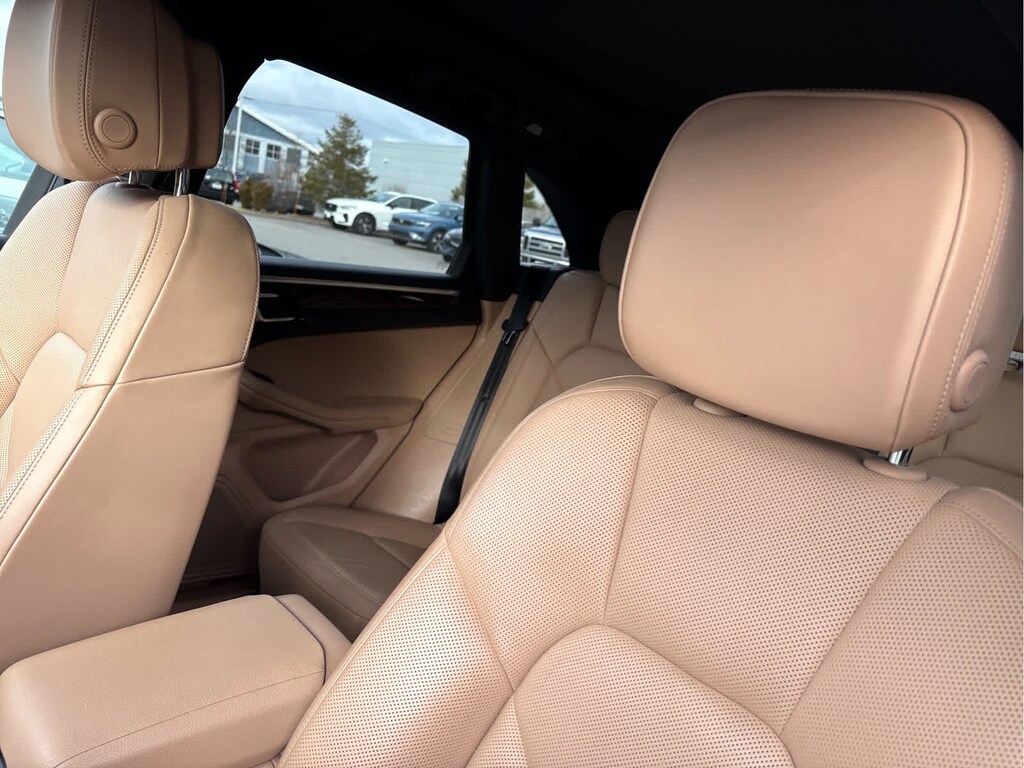 Used 2021 Porsche Macan SUV