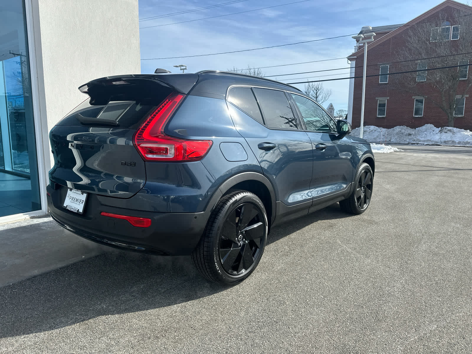 2026 Volvo XC40 Ultra Black Edition - Photo 8