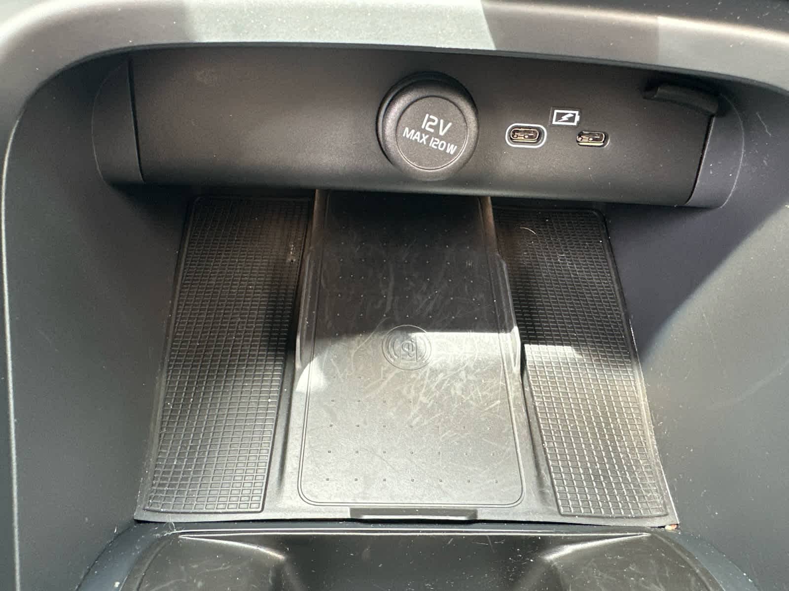 2026 Volvo XC40 Core - Photo 20