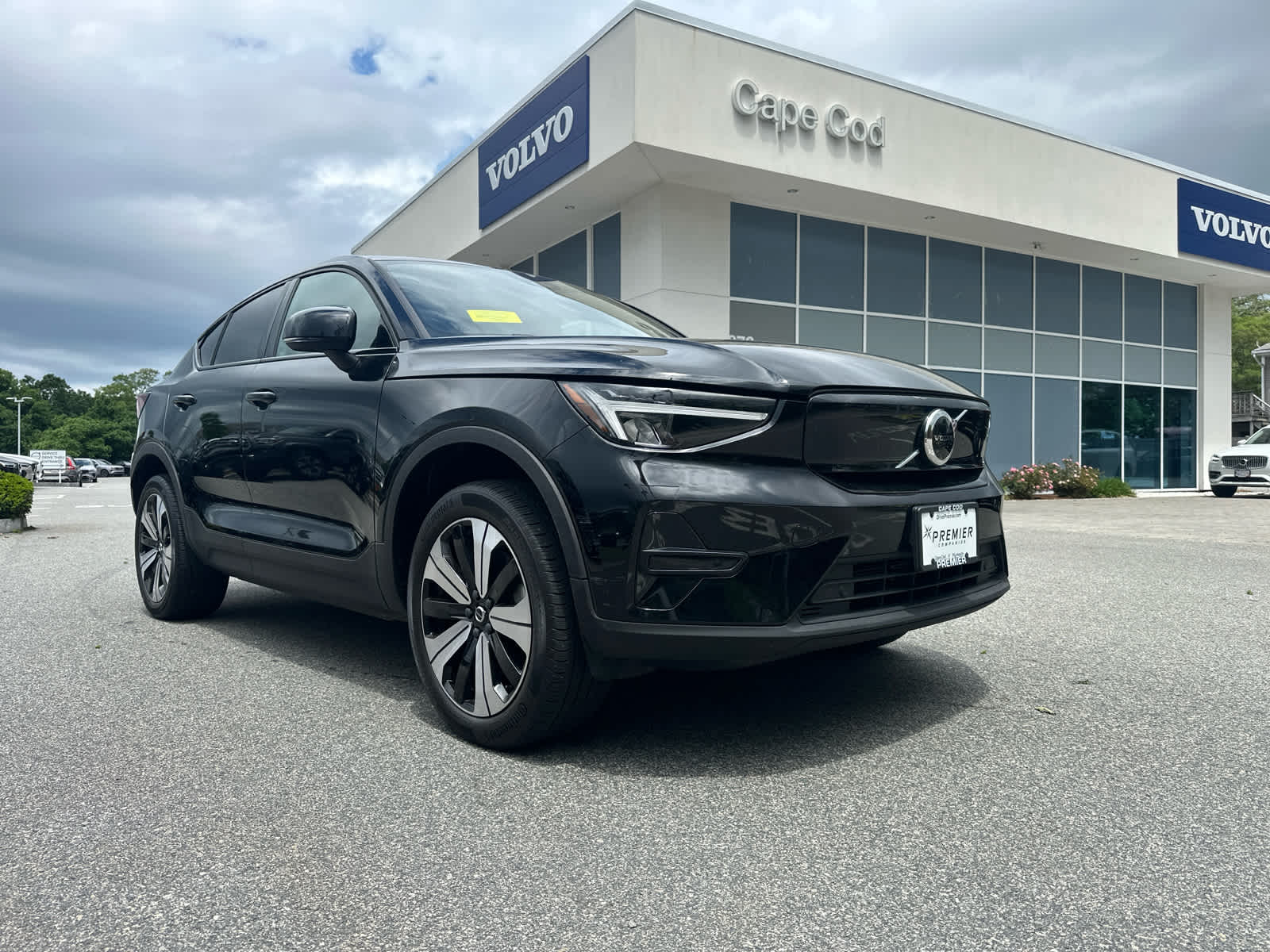 Used 2023 Volvo C40 Core with VIN YV4ED3GK0P2055028 for sale in Barnstable, MA
