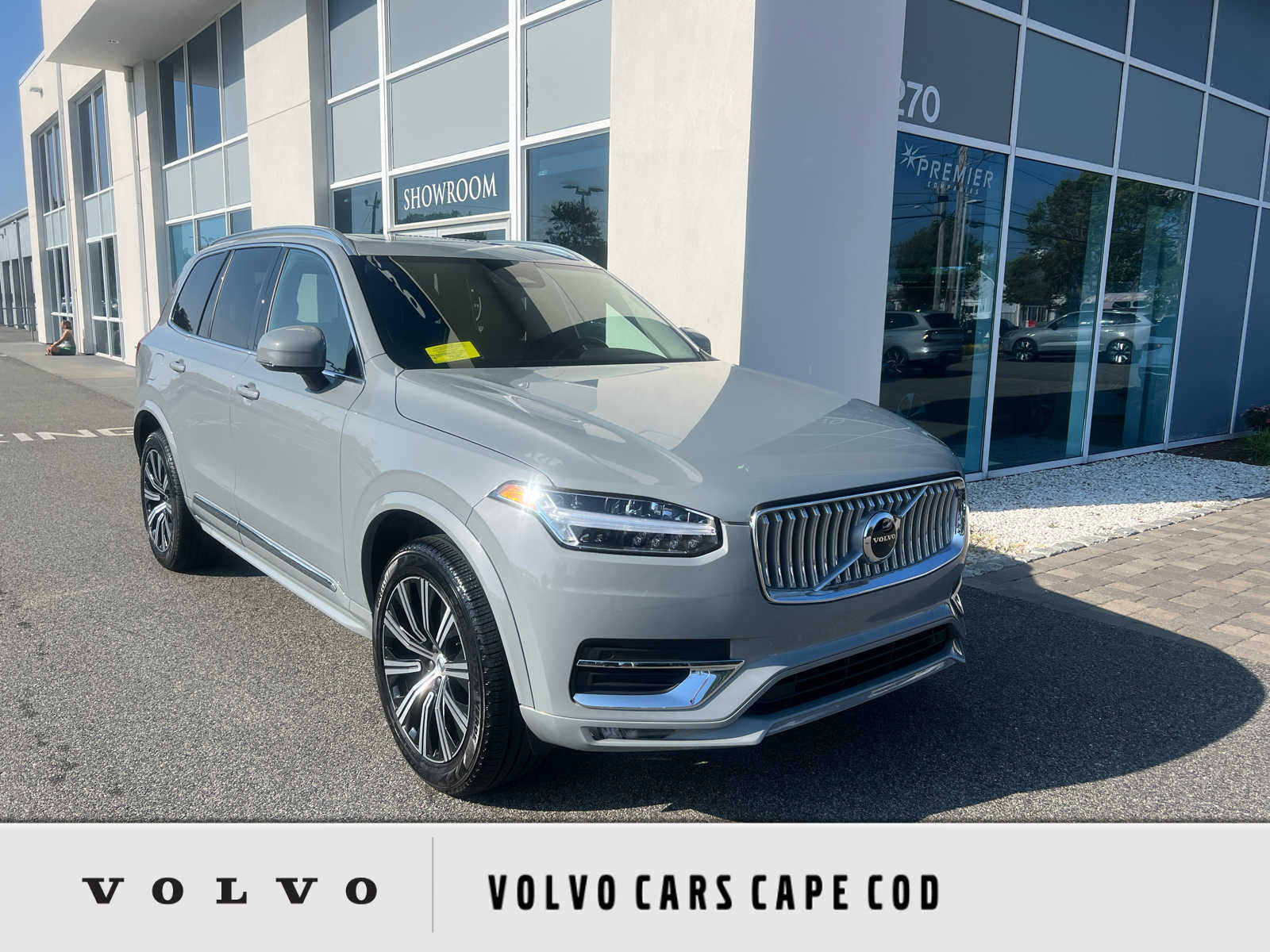 2025 Volvo XC90 B5 Core