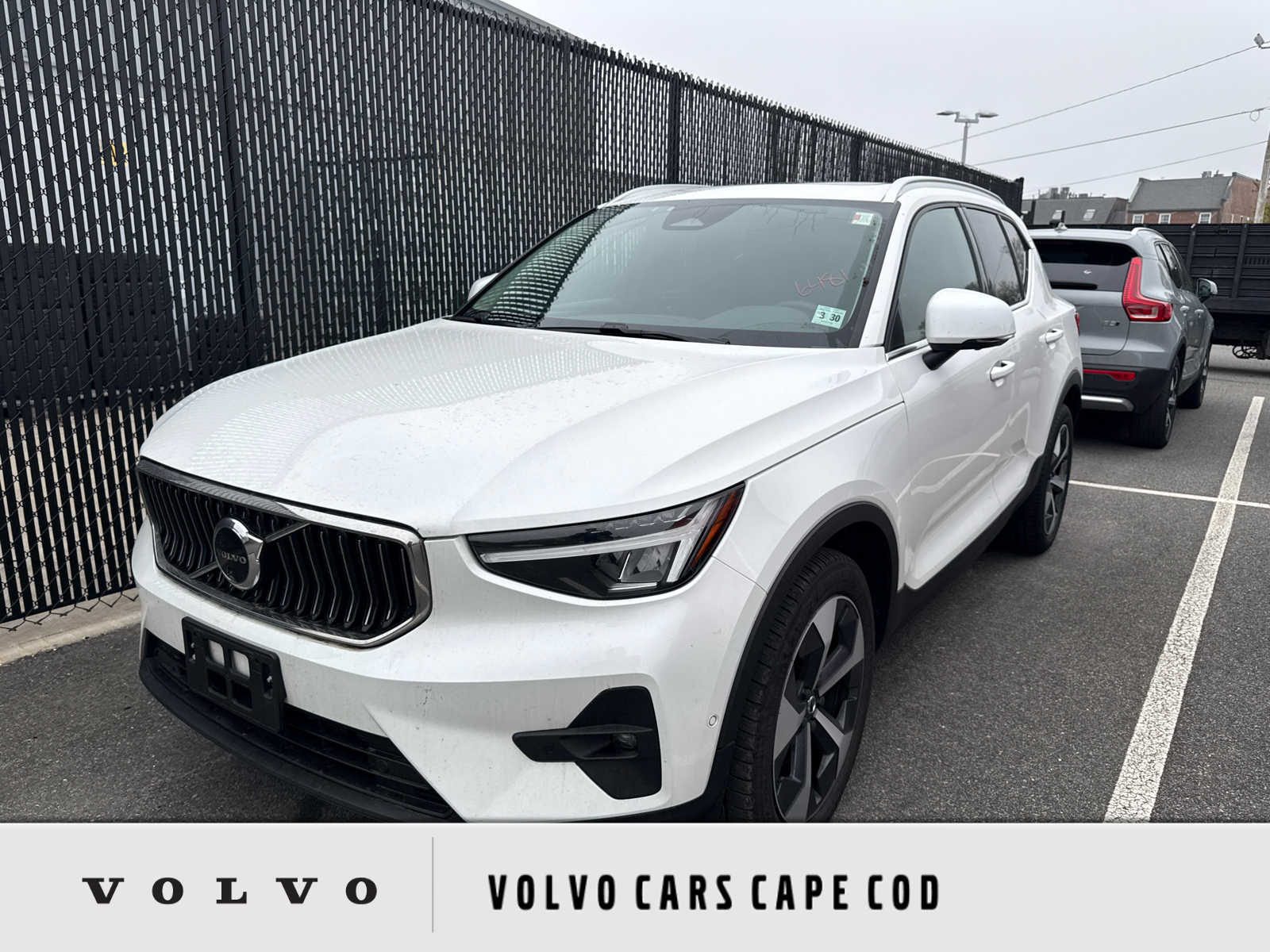 2025 Volvo XC40 B5 Plus Bright AWD's photo