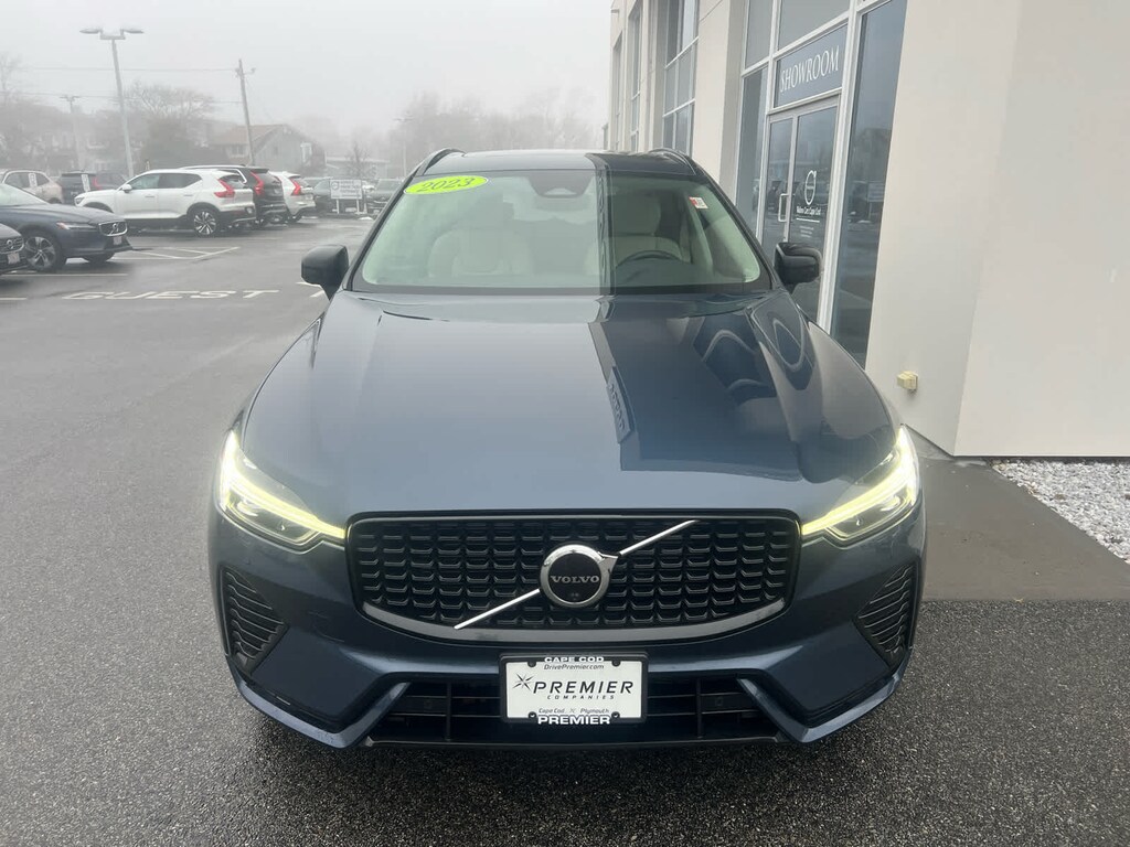 Used 2023 Volvo XC60 B5 AWD Plus Dark SUV