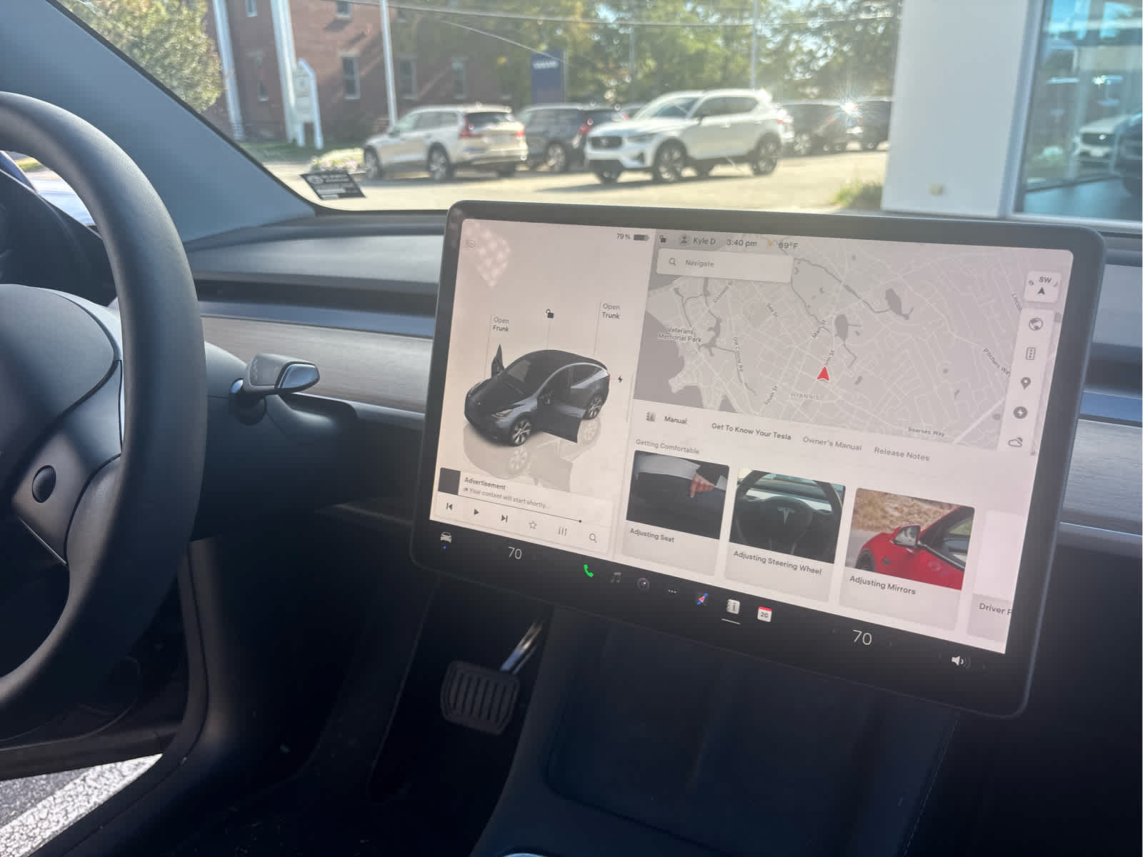 2024 Tesla Model Y Long Range photo 3